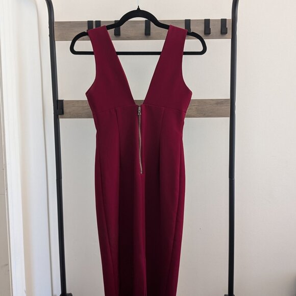 Classy Alice + Olivia Dress — Deep Red/Wine Color - Picture 2 of 3
